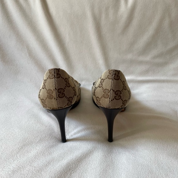 Authenticated Gucci monogrammed GG open toe pump - Picture 7 of 11